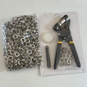 Metal Grommet Kit with Pliers